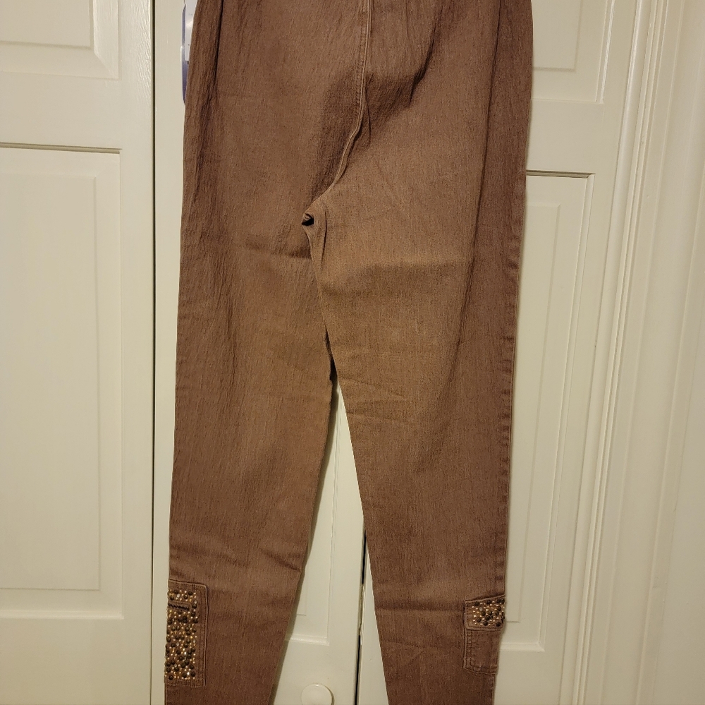 DG2 By Diane Gilman Brown Casual Pants Size MT NWT - Picture 3 of 6
